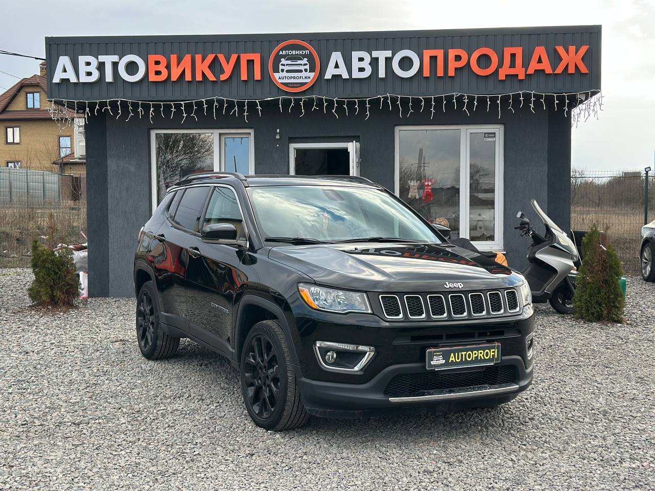 Jeep Compass Limited — фото 1