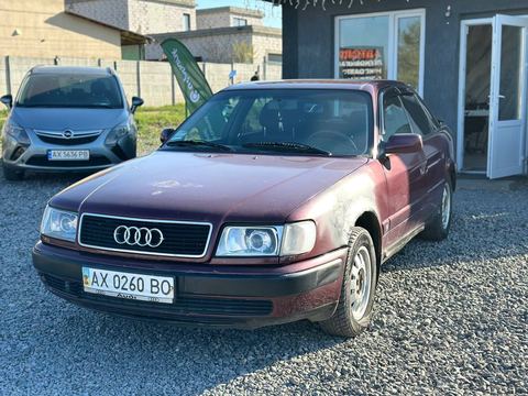Audi 100