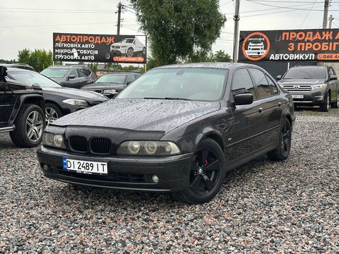 BMW 523I
