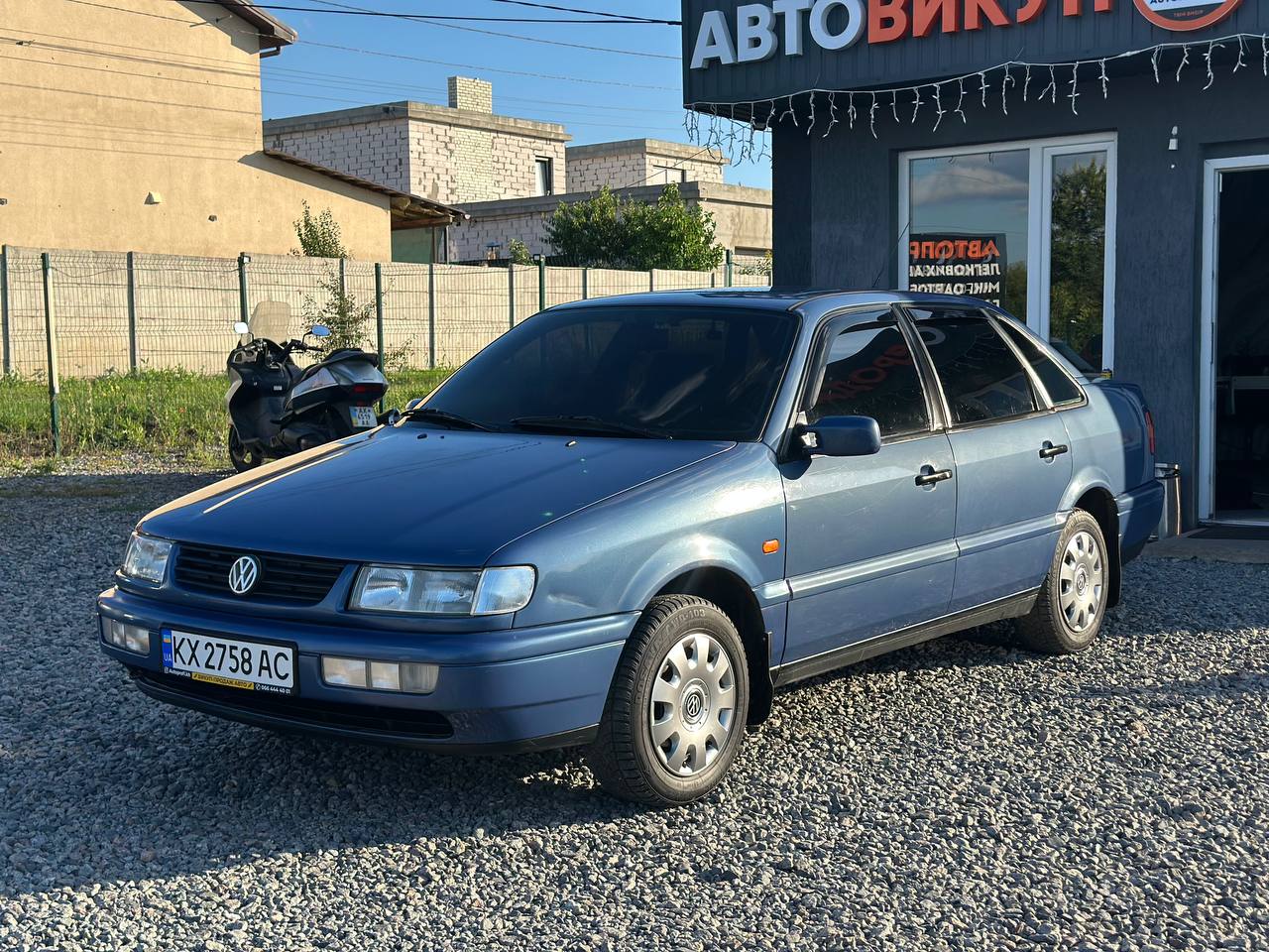 Volkswagen Passat B4 — фото 1
