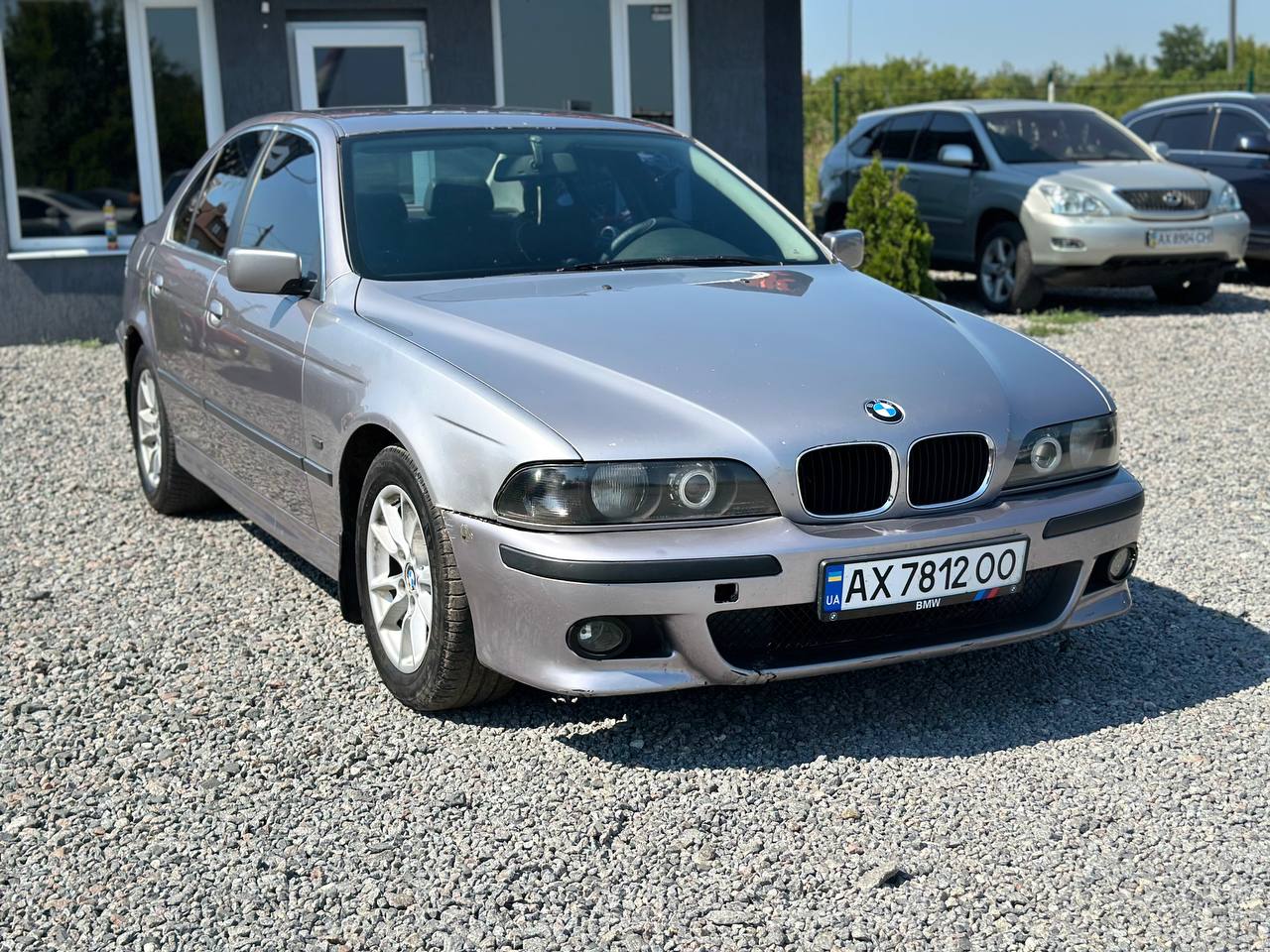 BMW 5 Series — фото 1