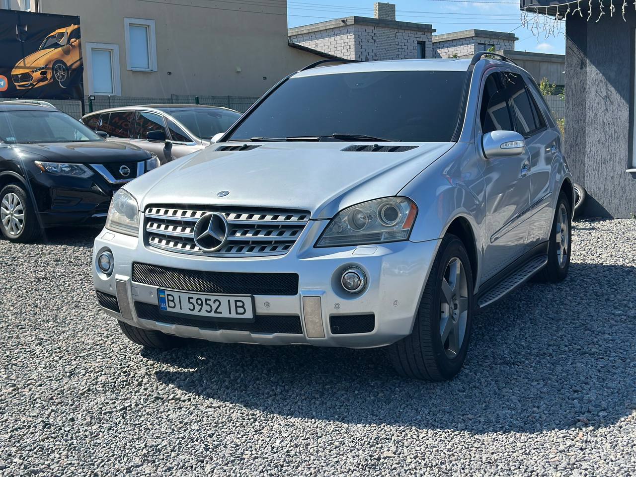 Mercedes-Benz ML 550 — фото 1