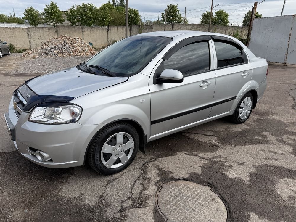 Chevrolet Aveo — фото 1