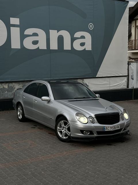 Mercedes-Benz E 220