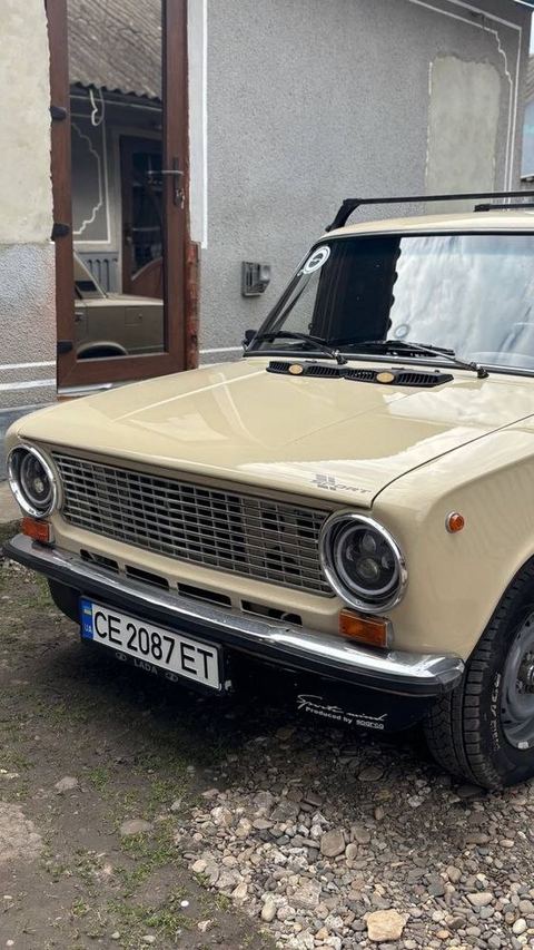 Lada 21013