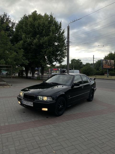 BMW E36 318i 1.8