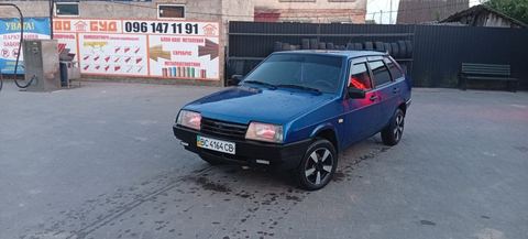 Lada 2109.