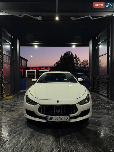 Maserati Ghibli — фото 1