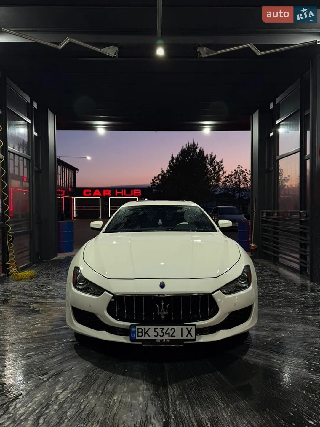 Maserati Ghibli — фото 1
