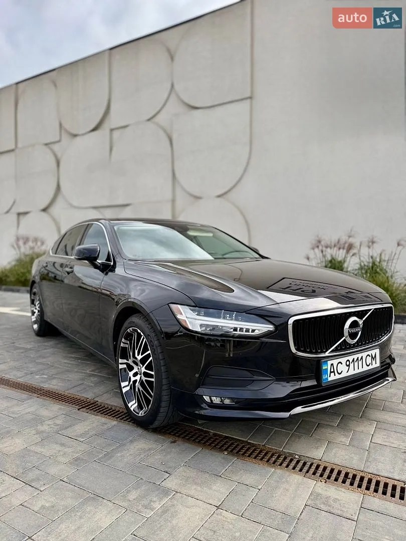 Volvo S90 — фото 1