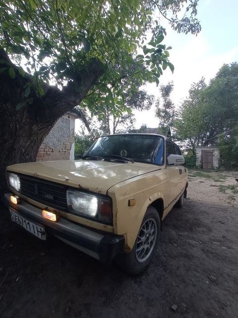 Lada 2105