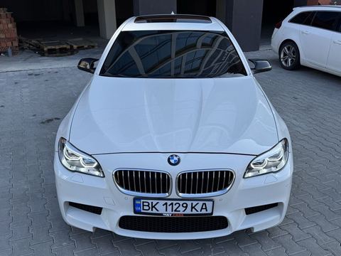 BMW 528i