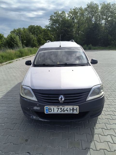 Renault Logan MCV 1.6 8