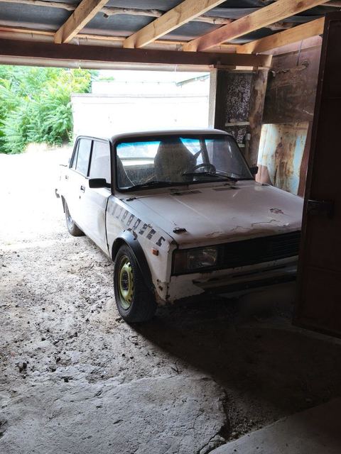 Lada 2105