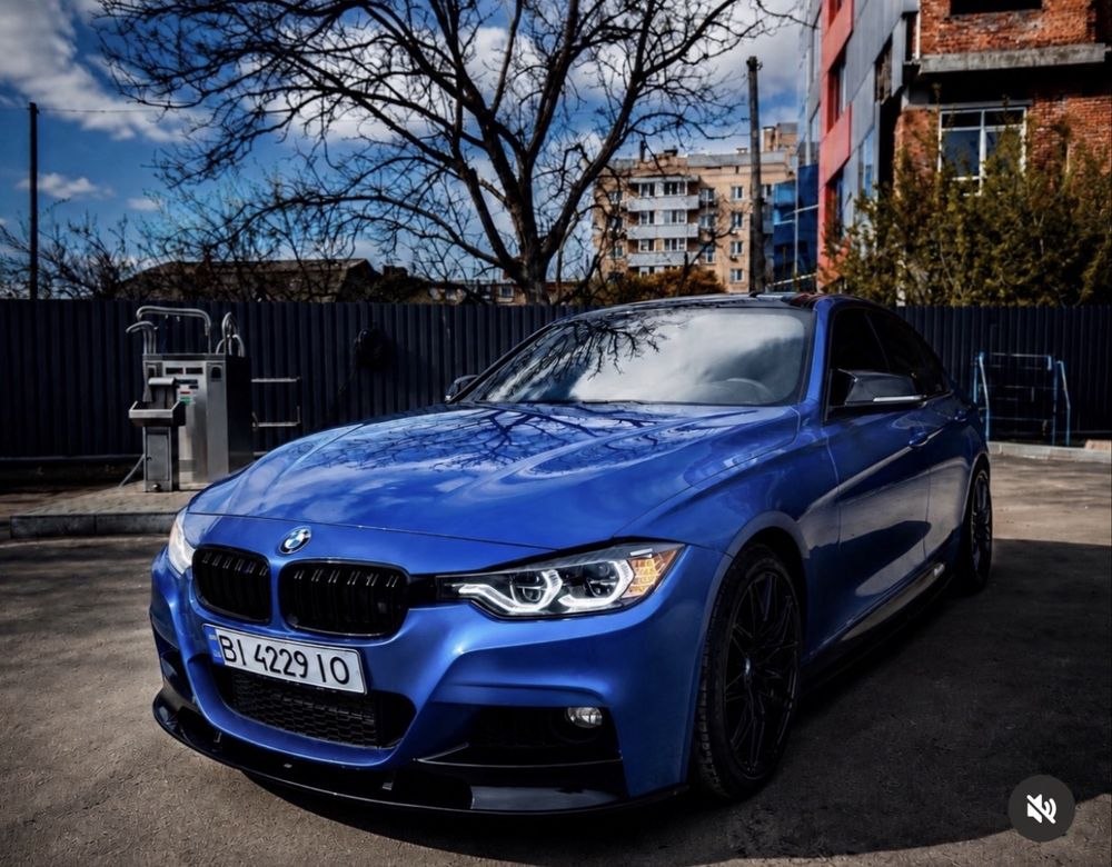 BMW 328i — фото 1