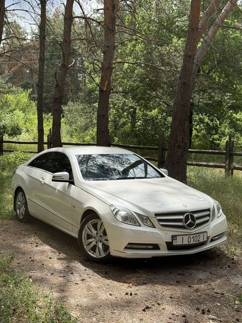 Mercedes-Benz e250