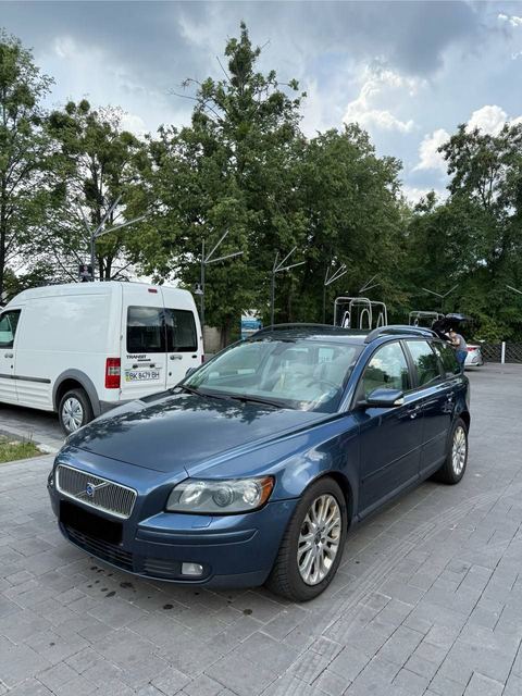 Volvo V50