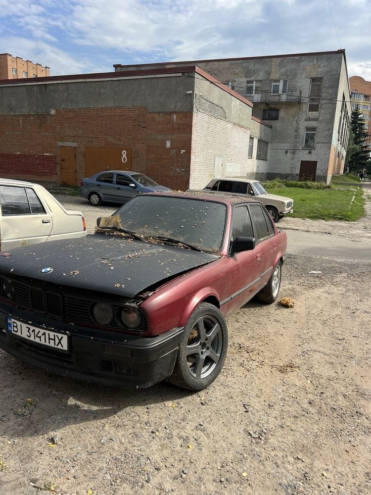 BMW е30