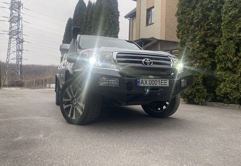 Toyota land cruiser 200