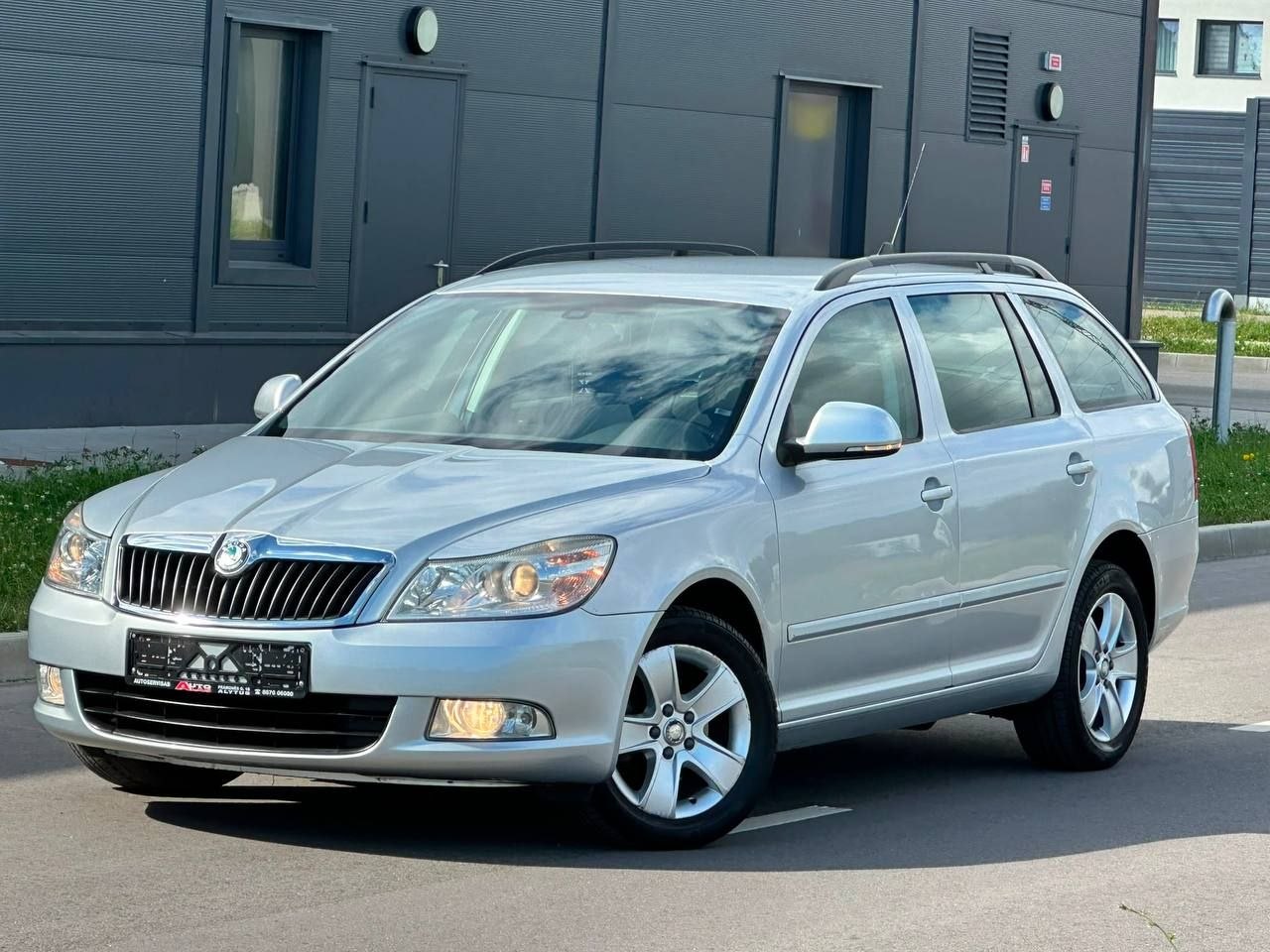 Škoda OCTAVIA 2012рік 1.6 — фото 1