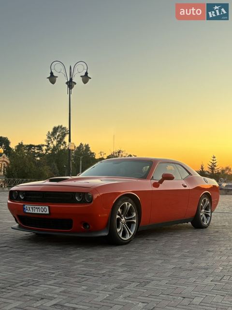 Dodge Challenger
