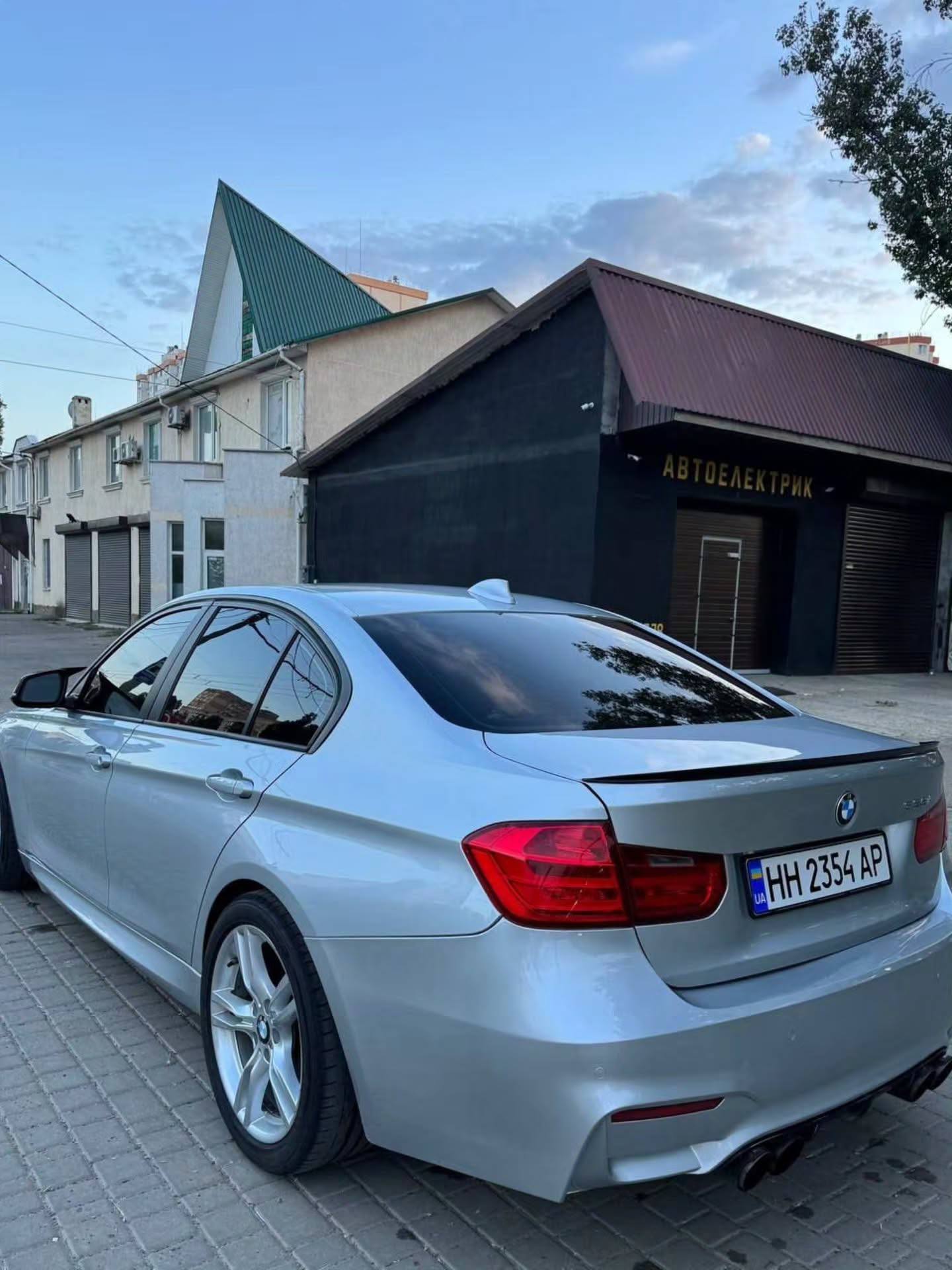 BMW F30 335i — фото 1