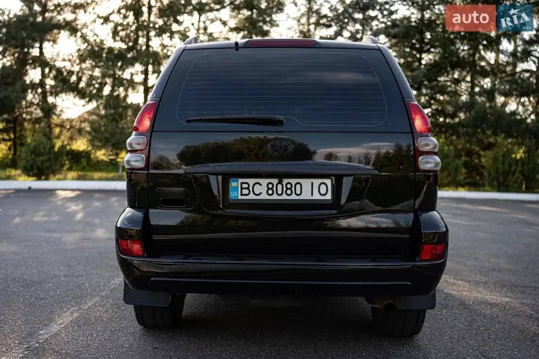 Toyota Land Cruiser Prado — фото 1