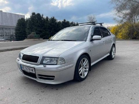 Škoda Octavi Tour — фото 1