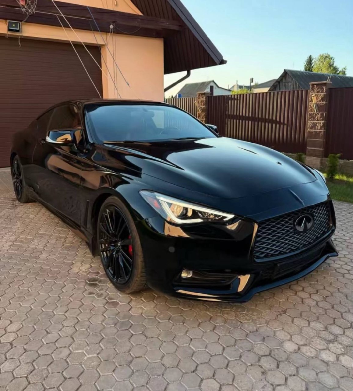 Infiniti Q60