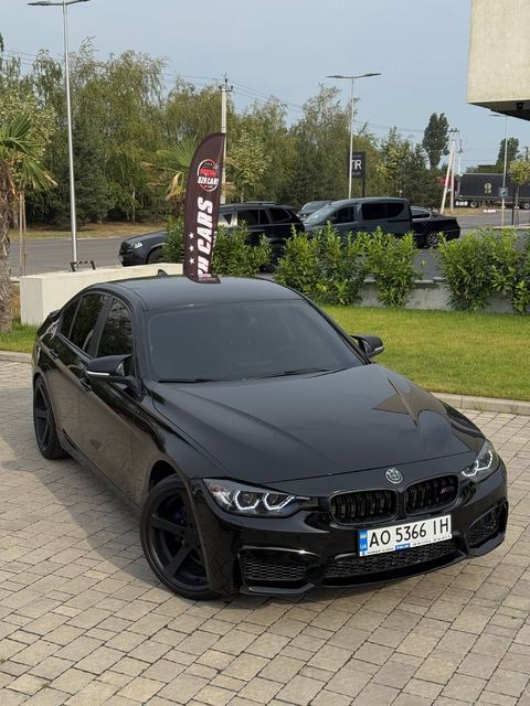 BMW 328i