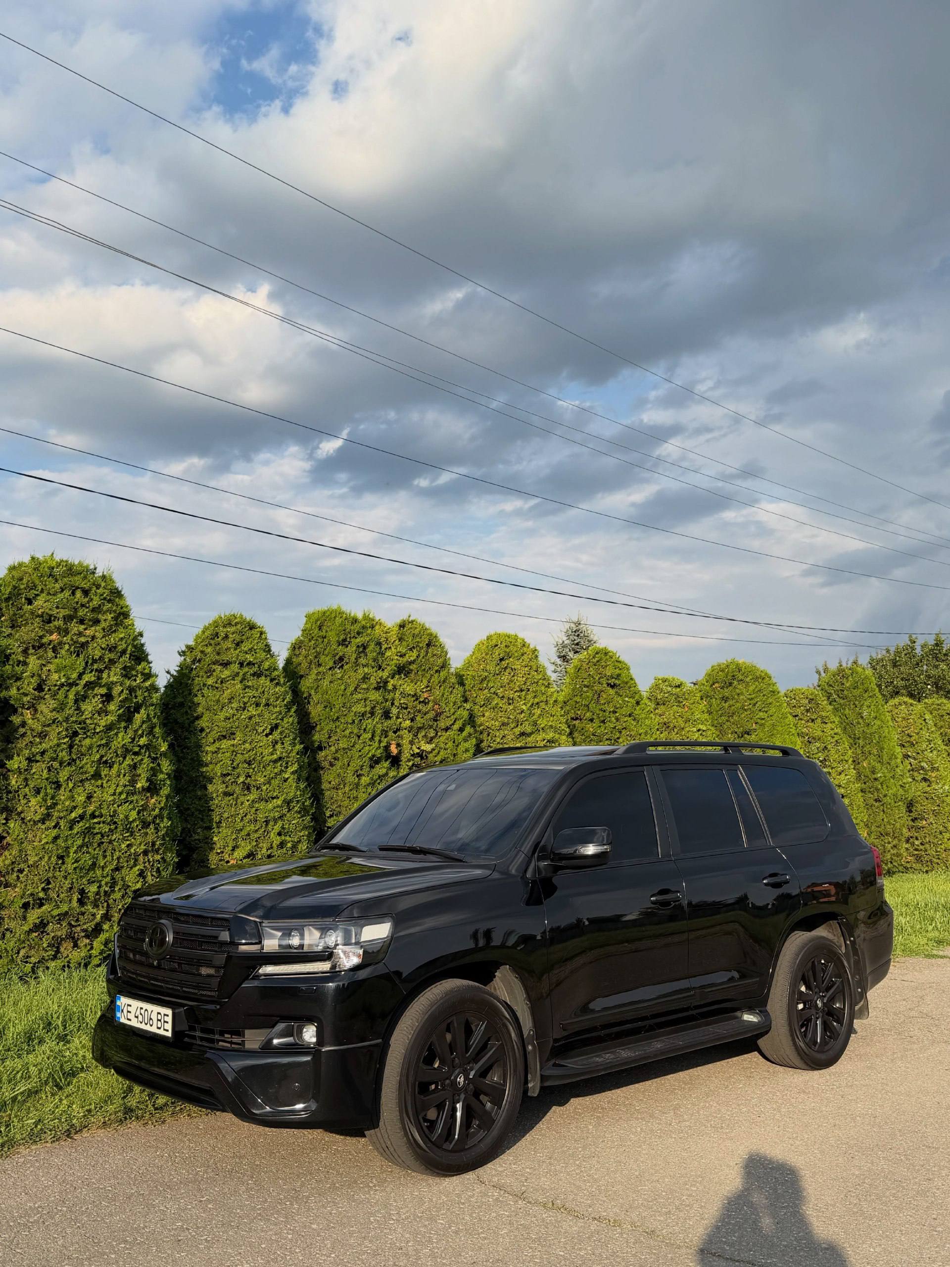 Toyota Land Cruiser 200