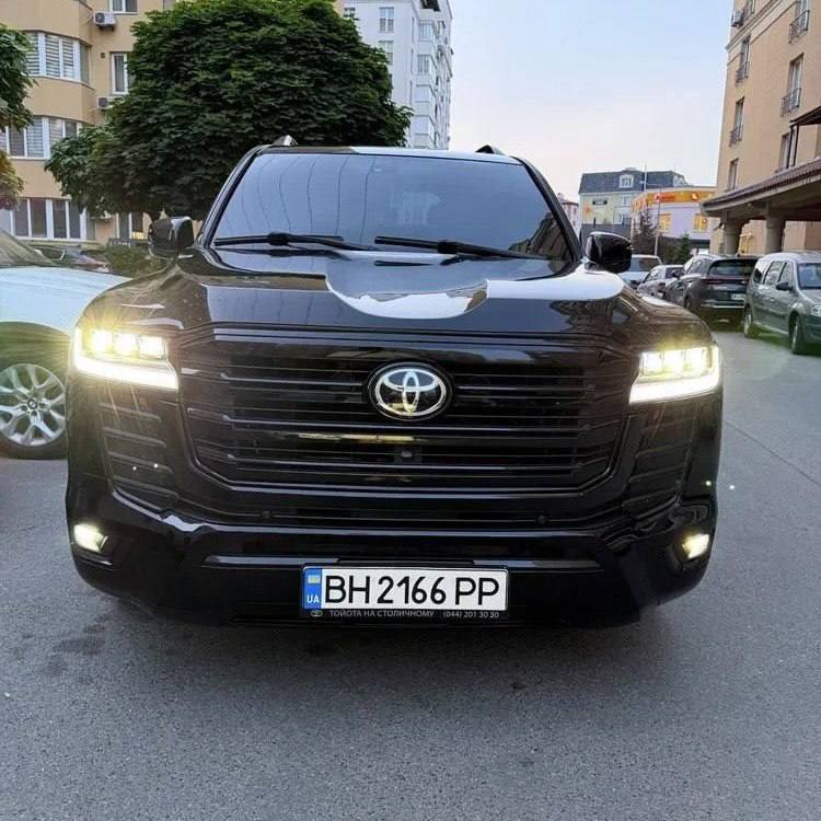 Toyota Land Cruiser 200
