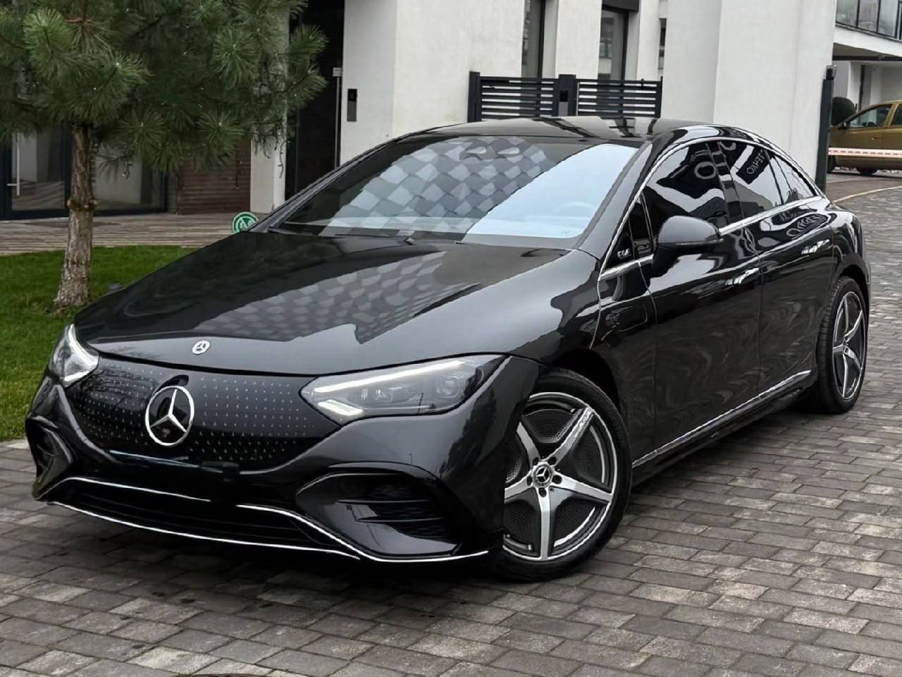 Mercedes-Benz EQE 500 4MATIC