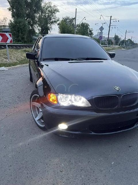 BMW 318I