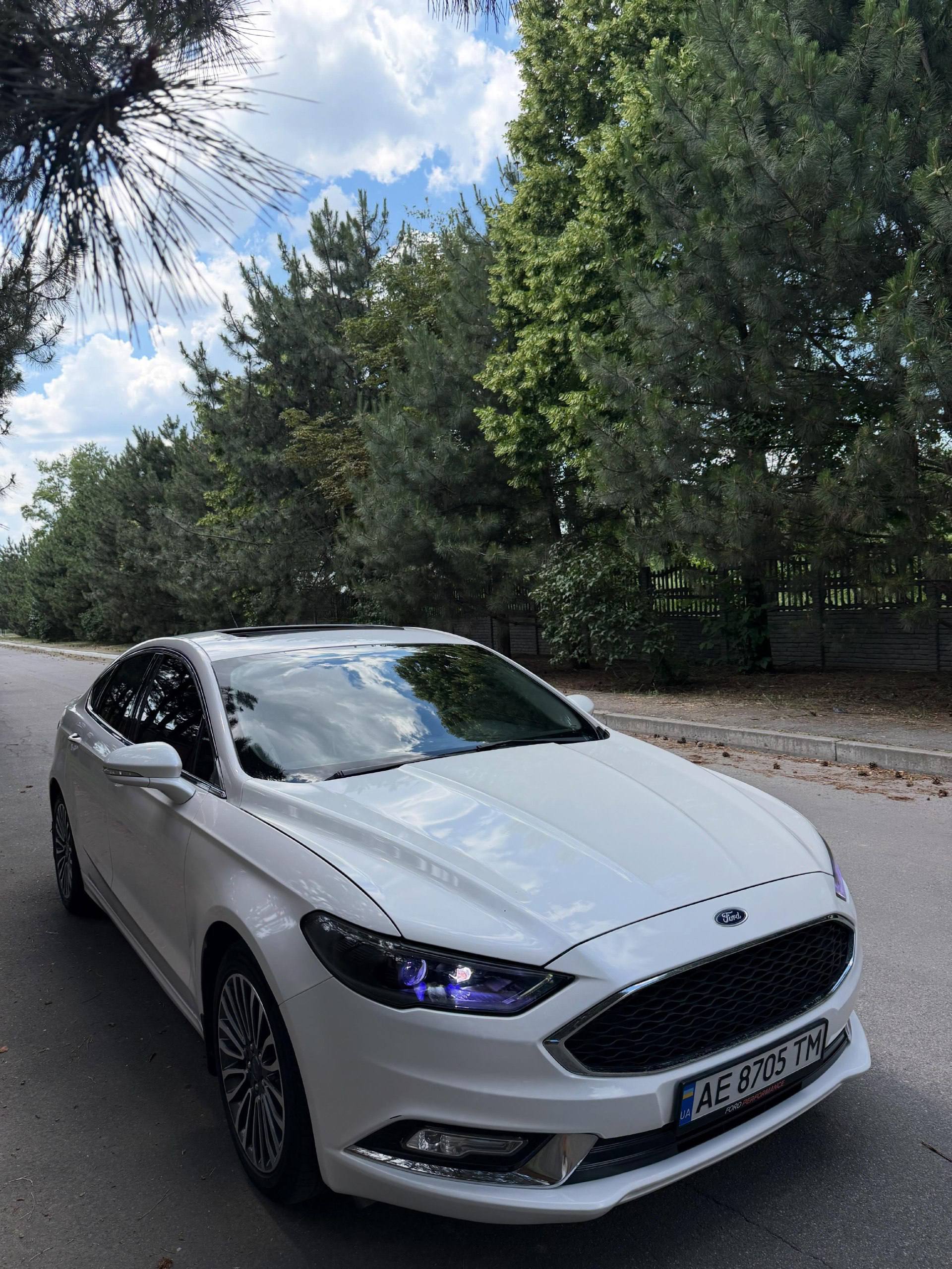 Ford Fusion Titanium — фото 1