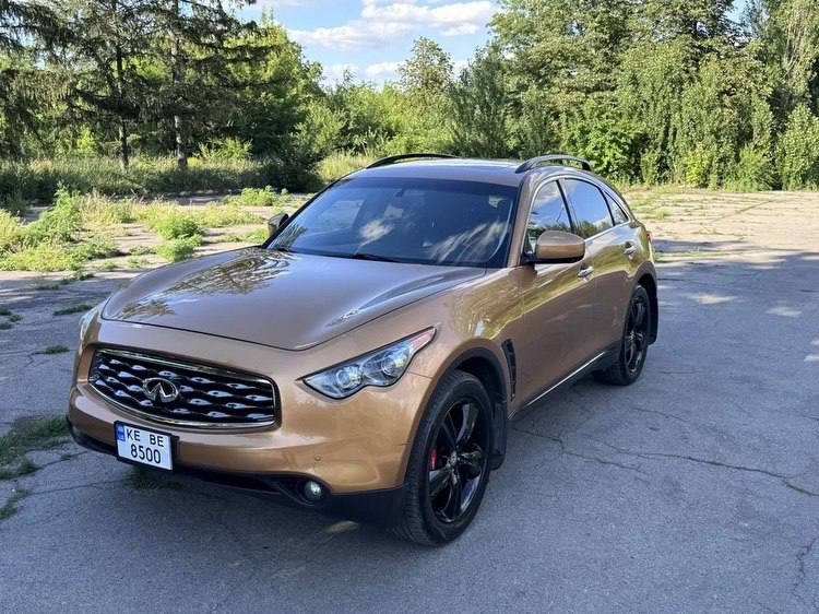 Infiniti FX35