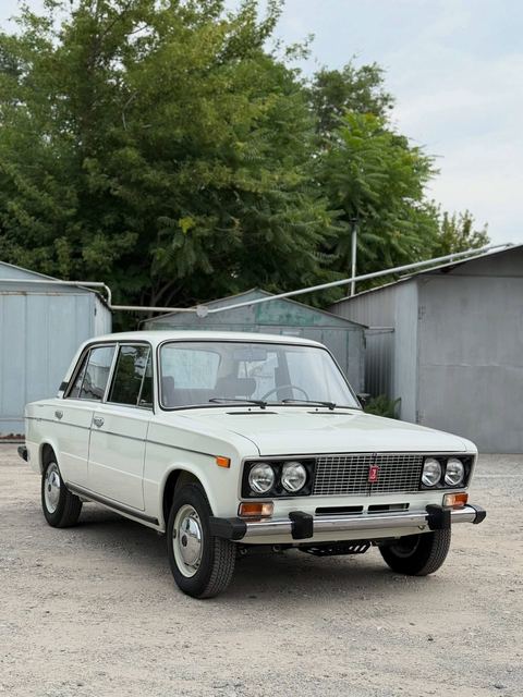 Lada 21063