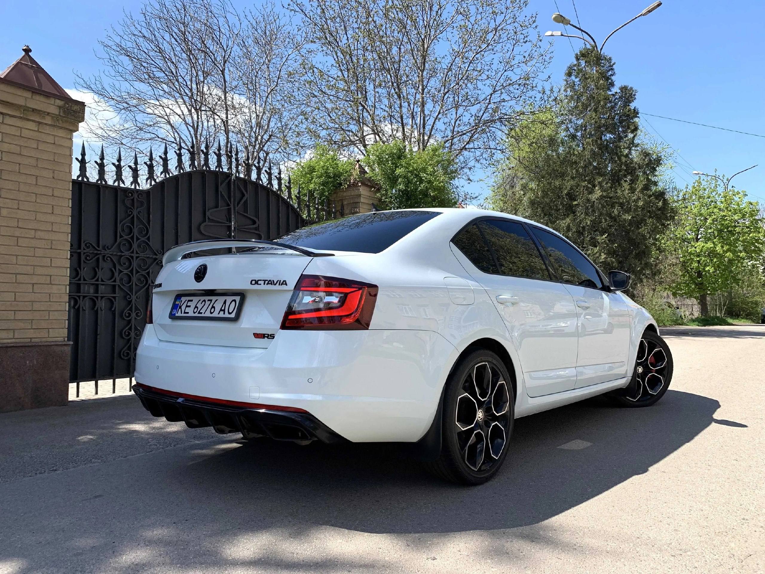 Škoda Octavia VRS — фото 1