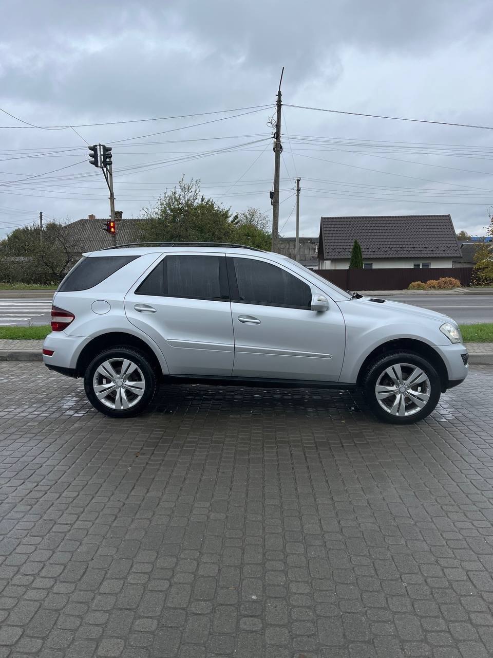 Mercedes-Benz ML350 — фото 1