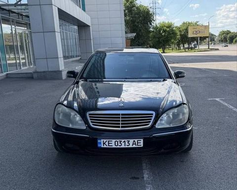 Mercedes-Benz W220 — фото 1