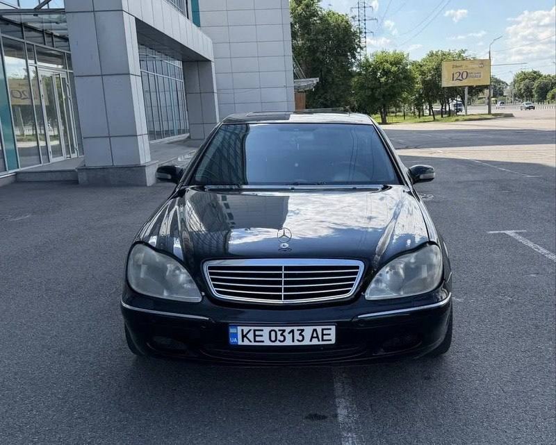 Mercedes-Benz W220 — фото 1