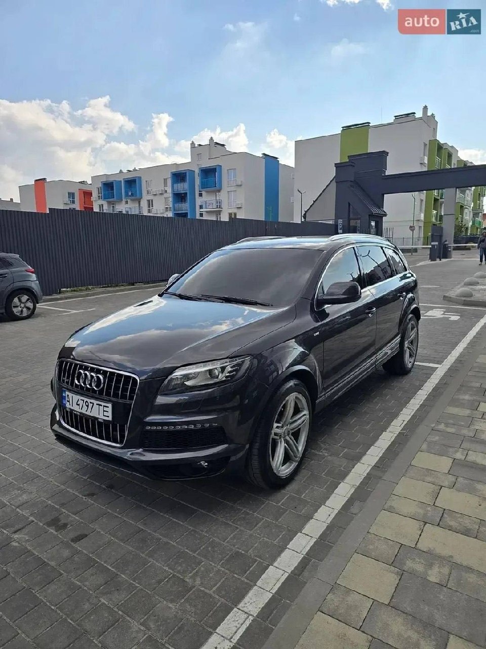 Audi Q7 — фото 1
