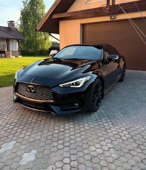 Infiniti Q60