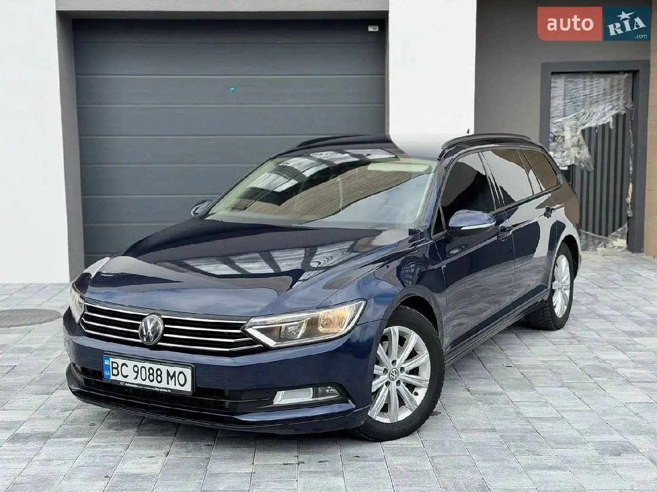 Volkswagen Passat B8 — фото 1