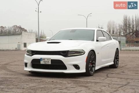 Dodge Charger — фото 1