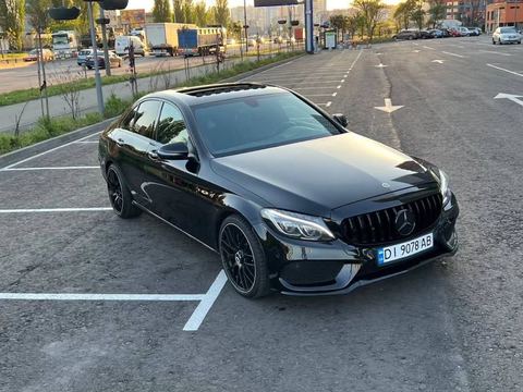 Mercedes-Benz C300