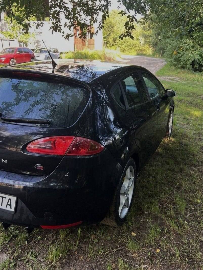 Seat Leon — фото 1