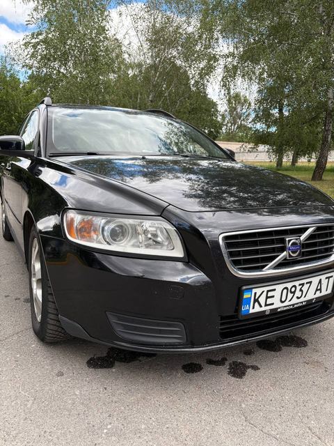 Volvo V50