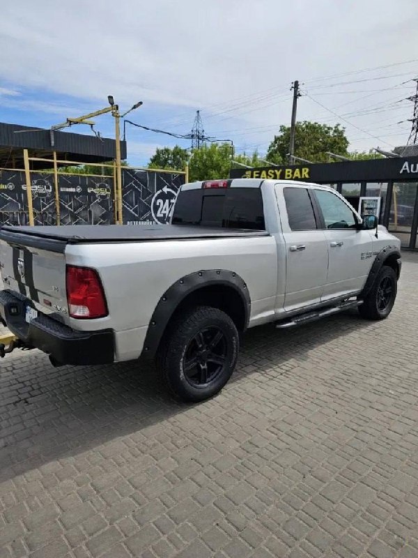 Dodge RAM1500 — фото 1