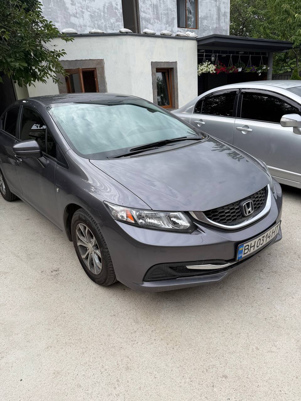 Honda Civic — фото 1